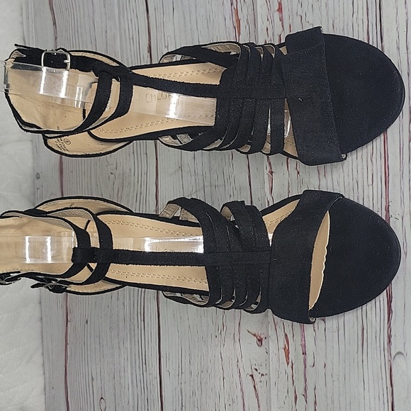 Chase + Chloe Black Strappy Sandals Size 9 NWOT - Picture 3 of 9